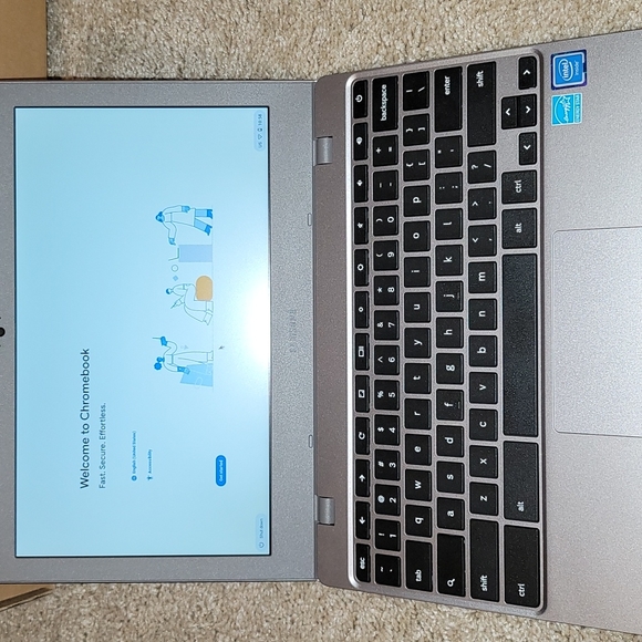 BRAND NEW Samsung Chromebook - Picture 10 of 10
